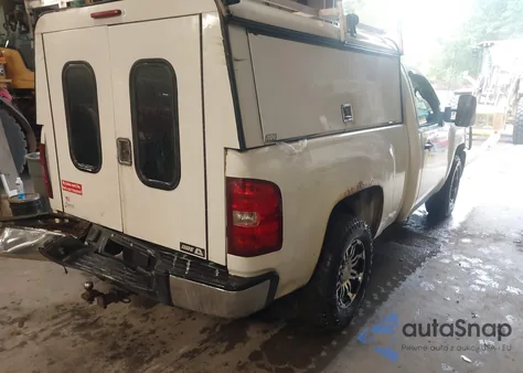 2013 Chevrolet Silverado 1500 Work Truck z USA, uszkodzony, nr VIN 1GCNCPEX4DZ173307